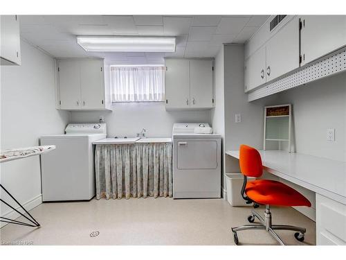 3 Munro Street, Thorold, ON - Indoor Photo Showing Laundry Room