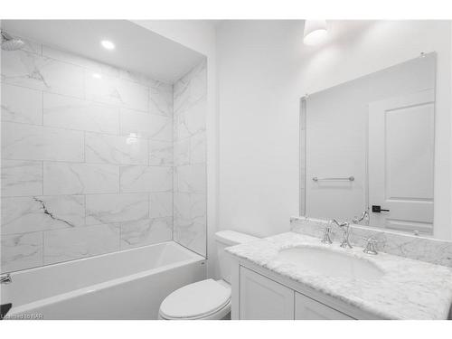 3299 Snider Rd Road, Port Colborne, ON - Indoor Photo Showing Bathroom