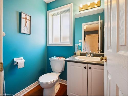 25 Gonzalez Court, Thorold, ON - Indoor Photo Showing Bathroom