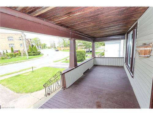 5810 Symmes Street, Niagara Falls, ON - Outdoor With Deck Patio Veranda With Exterior