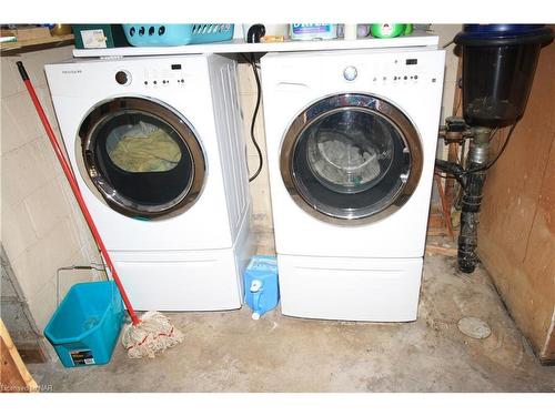 344 Dufferin Street, Fort Erie, ON - Indoor Photo Showing Laundry Room