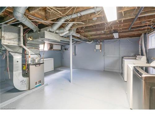 3375 North Shore Drive, Ridgeway, ON - Indoor Photo Showing Laundry Room