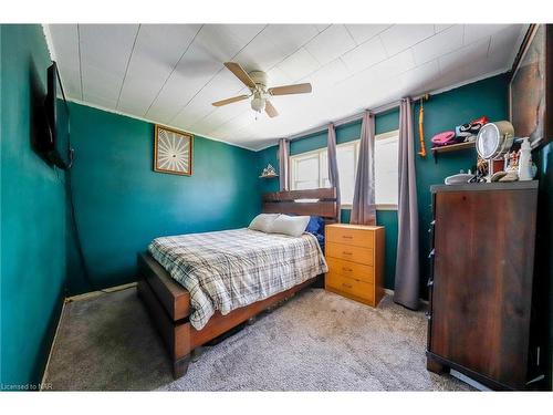 25 Keswick Street, St. Catharines, ON - Indoor Photo Showing Bedroom