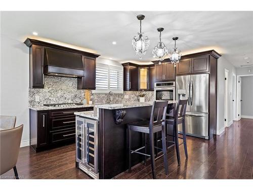 37 Cherie Road, St. Catharines, ON - Indoor Photo Showing Kitchen With Stainless Steel Kitchen With Upgraded Kitchen