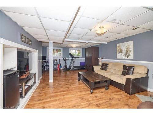 9 Greemore Court, St. Catharines, ON - Indoor Photo Showing Other Room