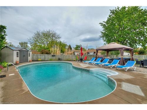 9 Greemore Court, St. Catharines, ON - Outdoor With In Ground Pool With Backyard