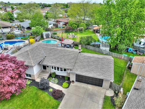 9 Greemore Court, St. Catharines, ON - Outdoor With In Ground Pool