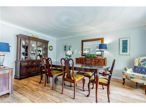 10 D'Everardo Drive, Fonthill, ON - Indoor Photo Showing Dining Room