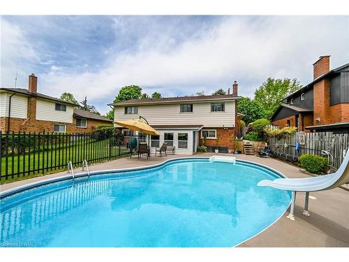 10 D'Everardo Drive, Fonthill, ON - Outdoor With In Ground Pool With Backyard With Exterior