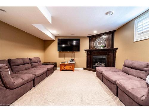 81 Michael Drive, Welland, ON - Indoor With Fireplace