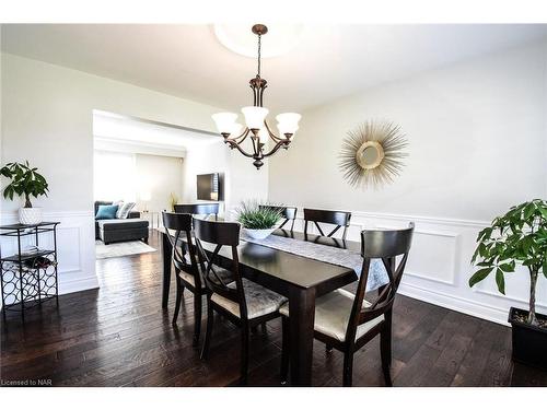 11 Preston Drive, St. Catharines, ON - Indoor Photo Showing Dining Room