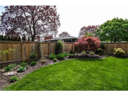 11 Preston Drive, St. Catharines, ON - Outdoor With Backyard