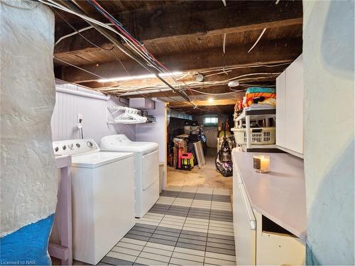 31 Cady Street, Welland, ON - Indoor Photo Showing Laundry Room