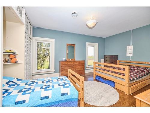 1171 Mcnab Road, Niagara-On-The-Lake, ON - Indoor Photo Showing Bedroom