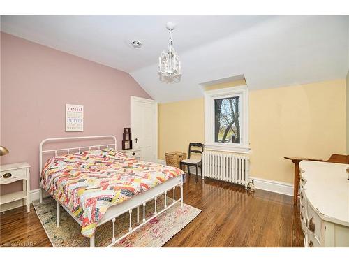 1171 Mcnab Road, Niagara-On-The-Lake, ON - Indoor Photo Showing Bedroom