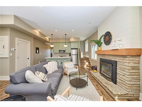 1171 Mcnab Road, Niagara-On-The-Lake, ON - Indoor Photo Showing Living Room With Fireplace