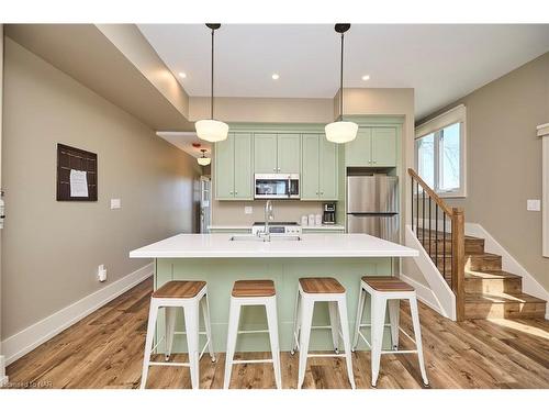 1171 Mcnab Road, Niagara-On-The-Lake, ON - Indoor Photo Showing Kitchen With Upgraded Kitchen