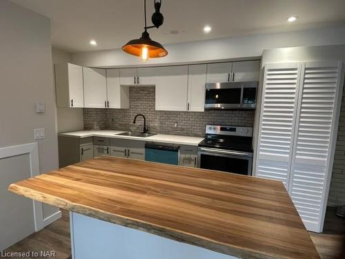 46 Adelaide Street, Port Colborne, ON - Indoor Photo Showing Kitchen