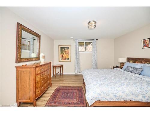 12-45 Dorchester Boulevard, St. Catharines, ON - Indoor Photo Showing Bedroom