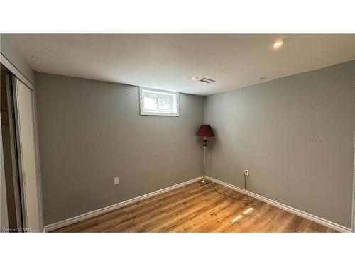 Lower-5 Clearview Heights, St. Catharines, ON - Indoor