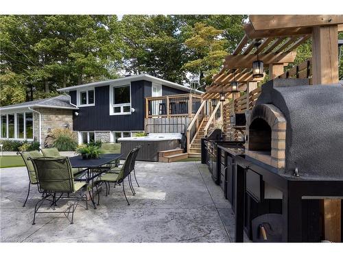 46 Firelane 6 Road, Niagara-On-The-Lake, ON - Outdoor With Deck Patio Veranda