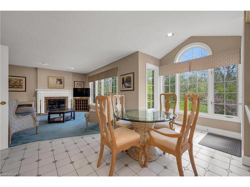 7 Leslie Place, Fonthill, ON - Indoor Photo Showing Dining Room With Fireplace