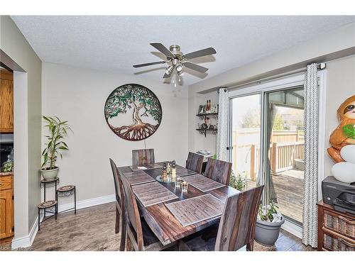 24 Tomahawk Drive, Grimsby, ON - Indoor Photo Showing Dining Room