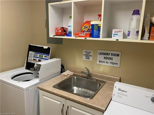207B-200 Hwy 20 Road W, Fonthill, ON - Indoor Photo Showing Laundry Room