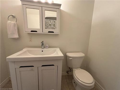 73-50 Lakeshore Road, St. Catharines, ON - Indoor Photo Showing Bathroom