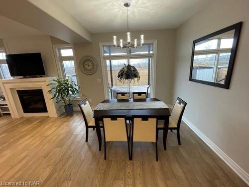 78 Mackenzie King Avenue, St. Catharines, ON - Indoor Photo Showing Dining Room