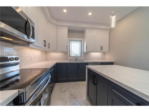 1 Alicia Crescent, Thorold, ON - Indoor Photo Showing Kitchen