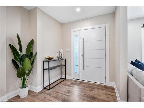 190 Lakeshore Road, St. Catharines, ON - Indoor Photo Showing Other Room