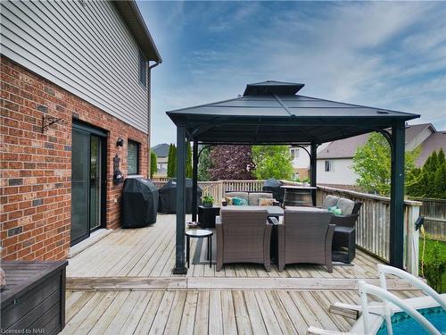 29 Fredonia Crescent, St. Catharines, ON - Outdoor With Deck Patio Veranda With Exterior