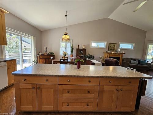 258 Alexandra Street, Port Colborne, ON - Indoor Photo Showing Kitchen