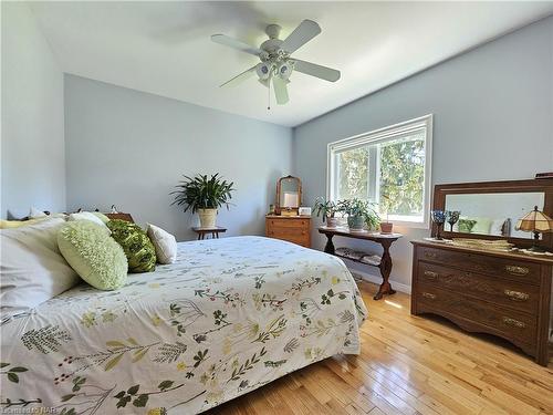 258 Alexandra Street, Port Colborne, ON - Indoor Photo Showing Bedroom