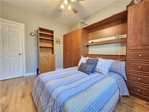 258 Alexandra Street, Port Colborne, ON - Indoor Photo Showing Bedroom