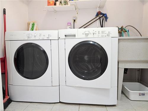 258 Alexandra Street, Port Colborne, ON - Indoor Photo Showing Laundry Room