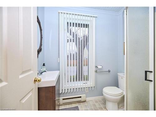 91 Elgin Street, Port Colborne, ON - Indoor Photo Showing Bathroom