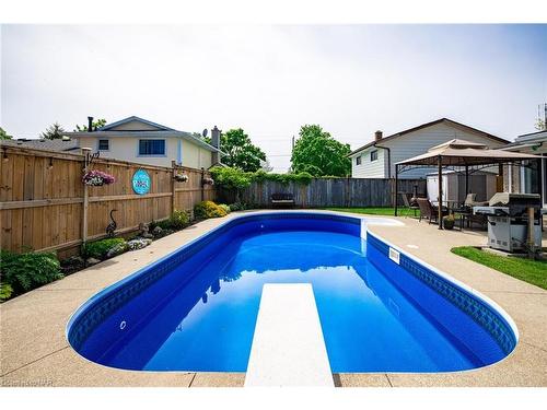 81 Cindy Drive, St. Catharines, ON - Outdoor With In Ground Pool With Backyard