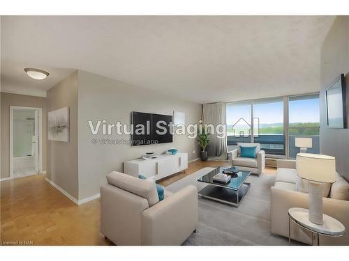 804-35 Towering Heights Boulevard, St. Catharines, ON - Indoor Photo Showing Living Room