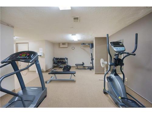 804-35 Towering Heights Boulevard, St. Catharines, ON - Indoor Photo Showing Gym Room