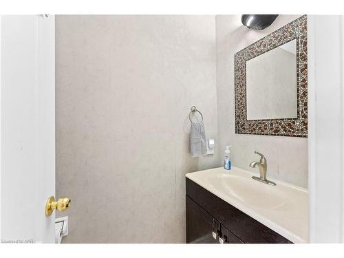 4145 Rebstock Road, Crystal Beach, ON - Indoor Photo Showing Bathroom