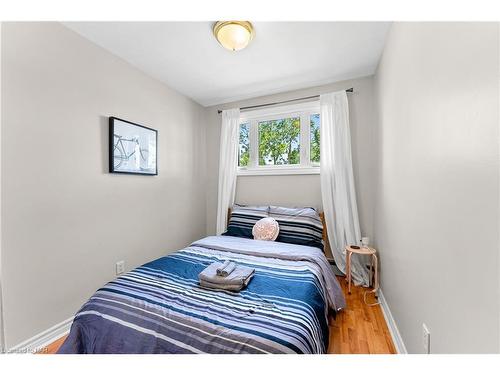 4145 Rebstock Road, Crystal Beach, ON - Indoor Photo Showing Bedroom