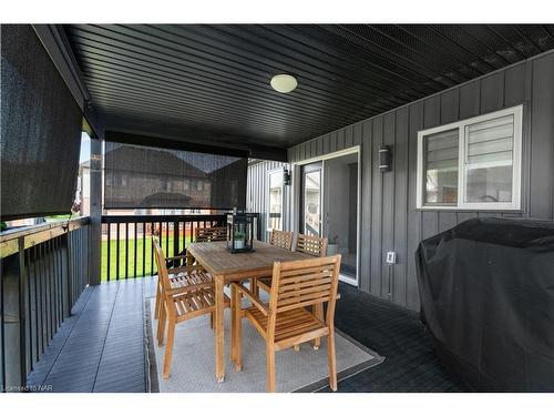 7685 Pender Street Street, Niagara Falls, ON - Outdoor With Deck Patio Veranda With Exterior