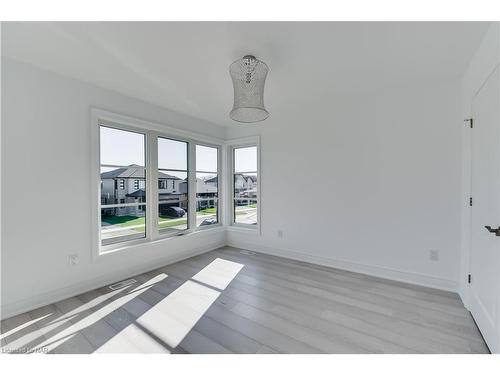 Lot 10 Anchor Road, Thorold, ON - Indoor Photo Showing Bathroom