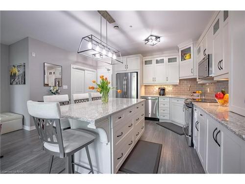 202-379 Scott Street, St. Catharines, ON - Indoor Photo Showing Kitchen With Upgraded Kitchen