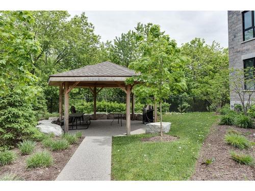 202-379 Scott Street, St. Catharines, ON - Outdoor With Backyard