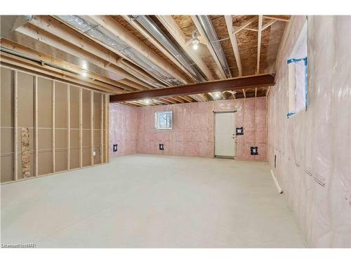 735 Dominion Road, Fort Erie, ON - Indoor Photo Showing Basement