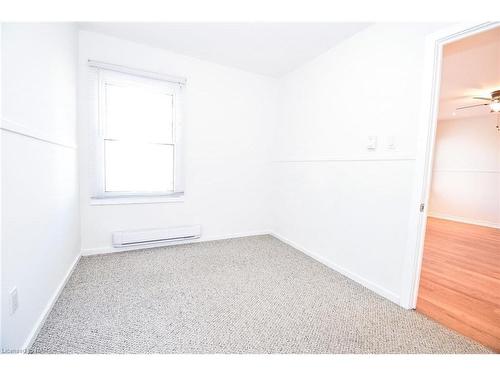 16 Doncaster Boulevard, St. Catharines, ON - Indoor Photo Showing Other Room
