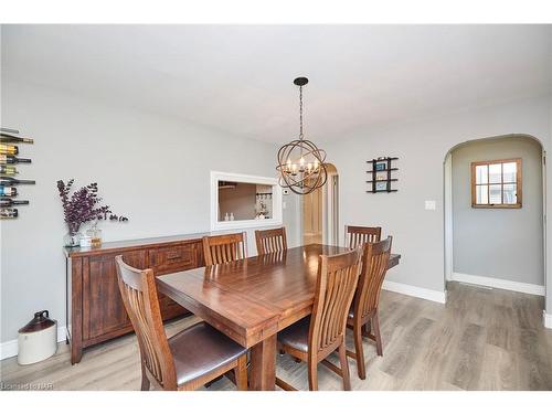 35 Summerlea Avenue, Welland, ON - Indoor Photo Showing Dining Room
